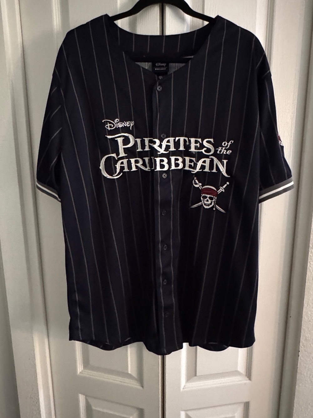 EUC XL Disney Pirates of the Caribbean Dark Navy Baseball Shirt - Jack Sparrow